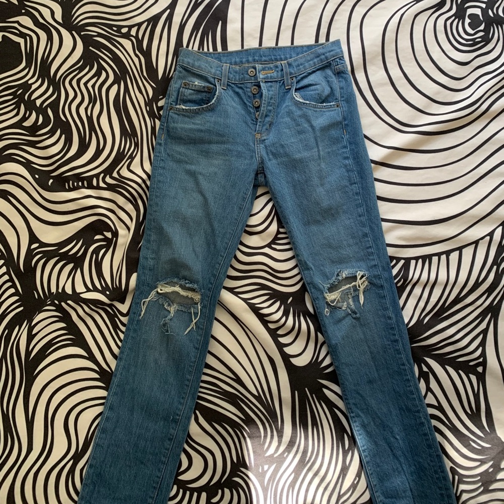 CARMAR Ripped Jeans